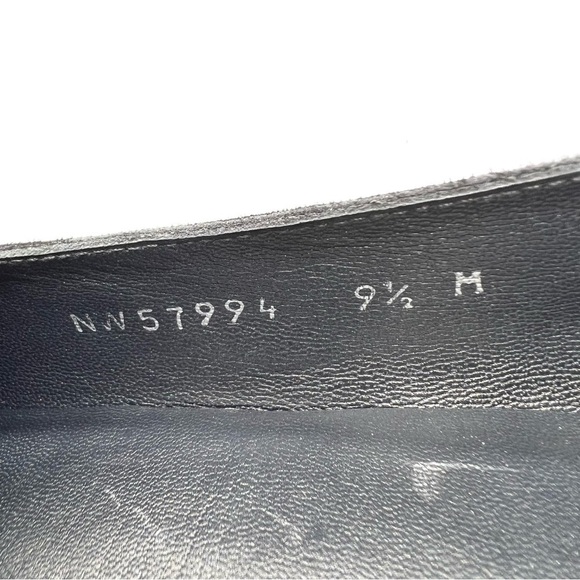 Stuart Weitzman “Studsalot” Black Suede Loafers Size 9.5 Flats Crystal Studs EUC - Picture 11 of 13
